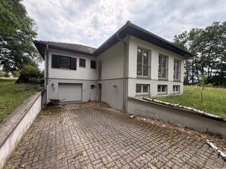 Villa auf Traumgrundstück I 33.457m² I 240m² Nutzfläche I Sauna I Garage I Altbaumbestand