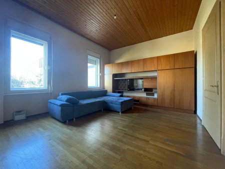 Aufgepasst: Sanierungsbedürftiger Wohnraum mit viel Potential!