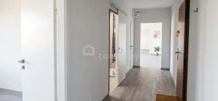 Vollsanierte 4-Zimmer-Wohnung mit 27 qm Südwest-Terrasse nahe Wienerberg City