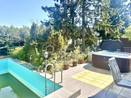 Traum-Bungalow in Gänserndorf mit Pool, Garten, Terrasse & Carport – jetzt entdecken!