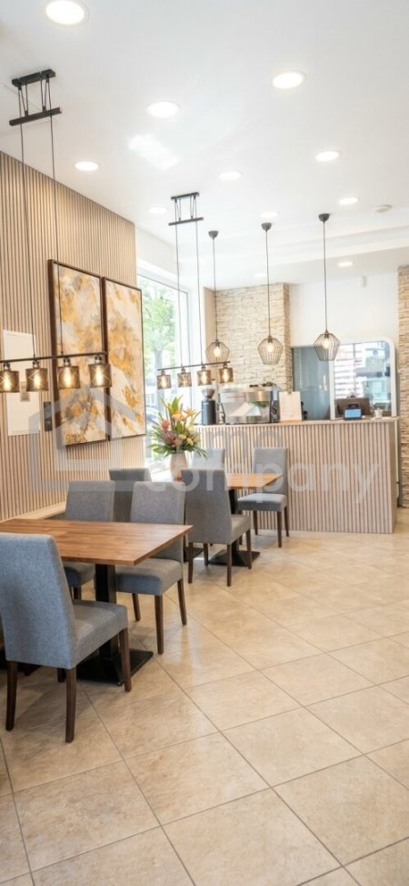 Thaliastrasse ! Gastronomiefläche 240m² mit Bar, Terrasse & Schanigarten