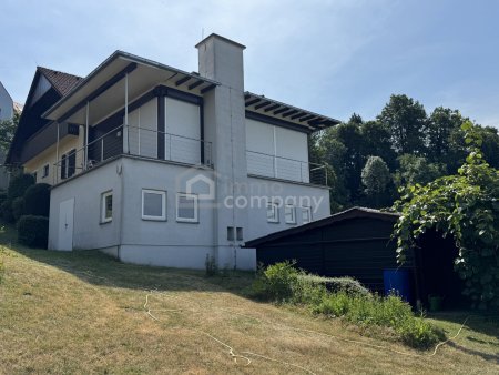Großzügiges 9-Zi-Haus in Straden, Garten, Pool, Garagen und 40 m2 Wintergarten – 280 m² Wohnkomfort in Toplage