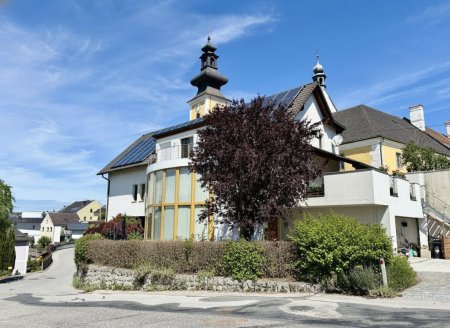 Großzügiges Familienhaus | 256 m² auf 3 Ebenen | Galerie mit 6 m Deckenhöhe | Doppelgarage | Whirlpool & Sauna | Münzbach, OÖ