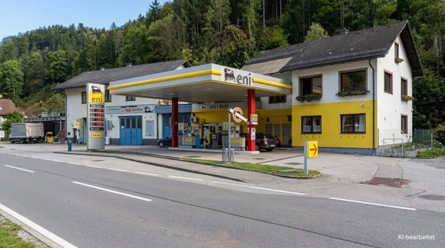 ENI Tankstelle | Trafik & Shop | Wohnhaus mit 2 Einheiten | Werkstatt & Carport | Gaming, NÖ - Titelbild