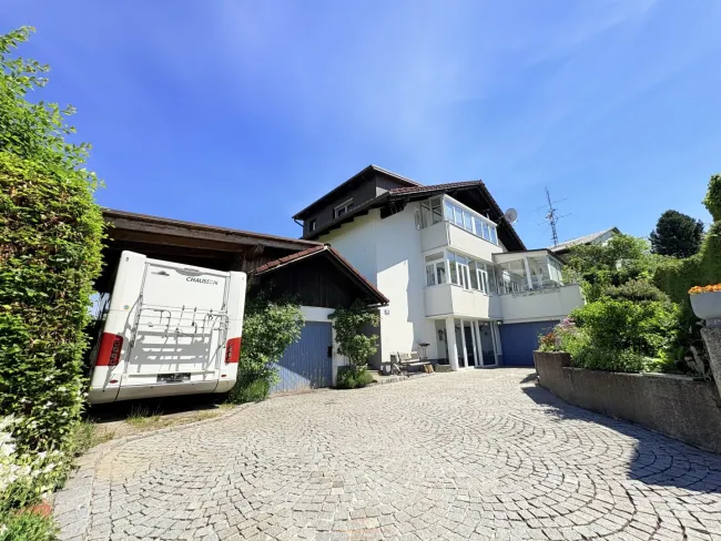Zweifamilienhaus | 320 m² | Natur-Schwimmteich | Generalsaniert 2013 | Christkindl – Steyr, OÖ - Bild