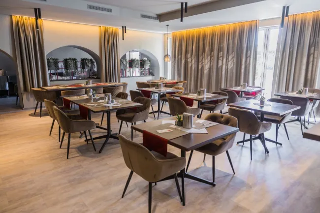 Top Hotel mit 18 Zimmern, Wellness & Sport in Podersdorf am See - Bild