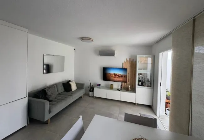 Teneriffa: Charmantes Reihenendhaus mit Dachterrasse und Gemeinschaftspool - Bild