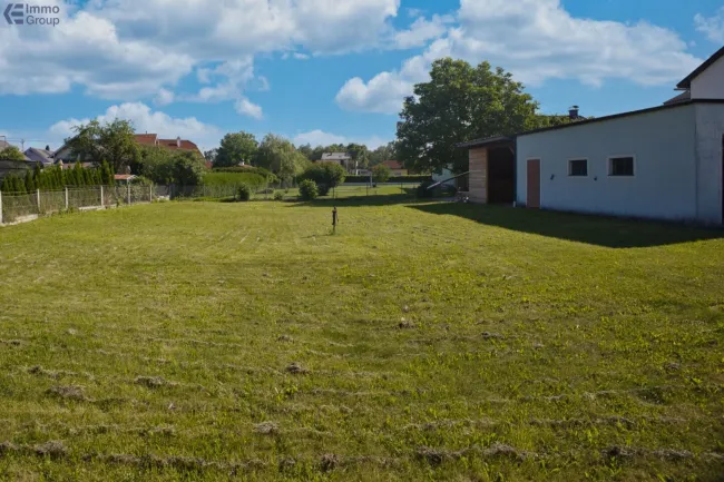 Ebener, leistbarer Baugrund ohne Bauzwang – 727 m² in ruhiger Siedlungslage in Edt bei Lambach - Titelbild