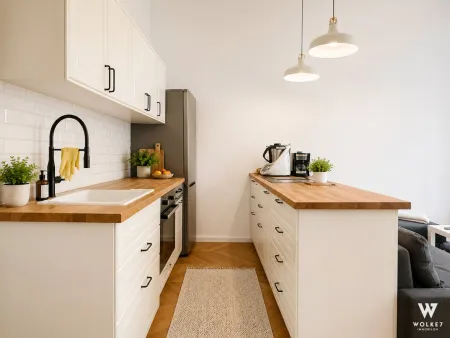 Stilvoll wohnen im Herzen Ottakrings - 2024 vollsanierte und helle Altbauwohnung mit Fischgrätparkett & Lift