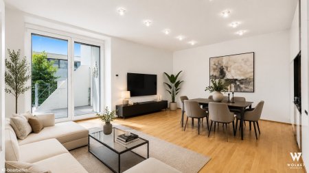 TOP LAGE: 3-Zimmer-Wohnung mit ca. 52 m² Freifläche I Garagenstellplatz I Nahe Mariahilfer Straße & U3 Neubaugasse