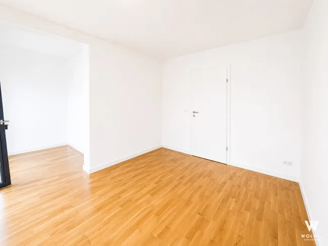 Helle Ordinationsfläche / Geschäftsräumlichkeit im Erdgeschoss – modern & effizient | U6 Alser Straße | St. Anna Kinderspital - Bild