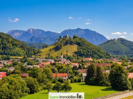 Wohnen mit Ausblick – Moderne Eigentumswohnung mit Einliegerwohnung im DG