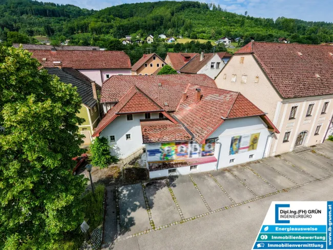 Entwicklungsobjekt im Kerngebiet – Wohnen, Gewerbe und Tourismus in erster Reihe zur Donau - Titelbild