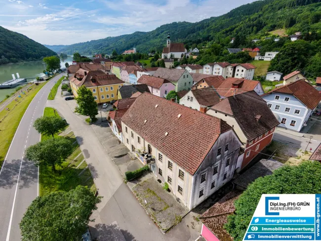 Großzügiges Entwicklungsobjekt im Kerngebiet von Engelhartszell – vielseitig nutzbar an der Donau - Bild