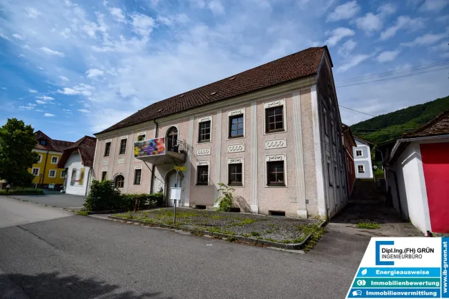 Großzügiges Entwicklungsobjekt im Kerngebiet von Engelhartszell – vielseitig nutzbar an der Donau - Titelbild