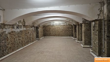 Großzügiges Halbsouterrain mit vielseitiger Nutzung in U3 Nähe – ideal als Lager, Atelier oder Hobbyraum
