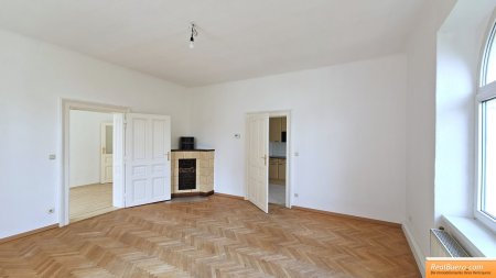 großese Eckzimmer