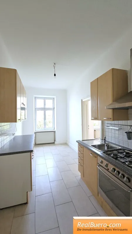 Einbauküche mit Platz für einen Essbereich