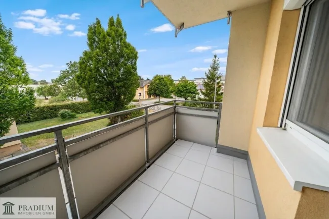 3 Zimmerwohnung mit Terrasse - Titelbild