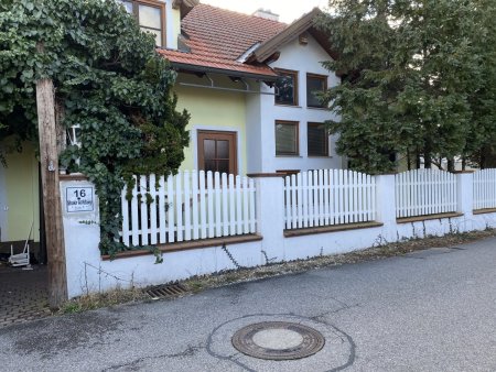 Familienheim zum Wohlfühlen: Einfamilienhaus nahe der Wiener Stadtgrenze.....