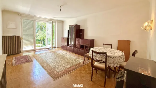 Wohnzimmer mit Loggia _ Einrichtungsbeispiel