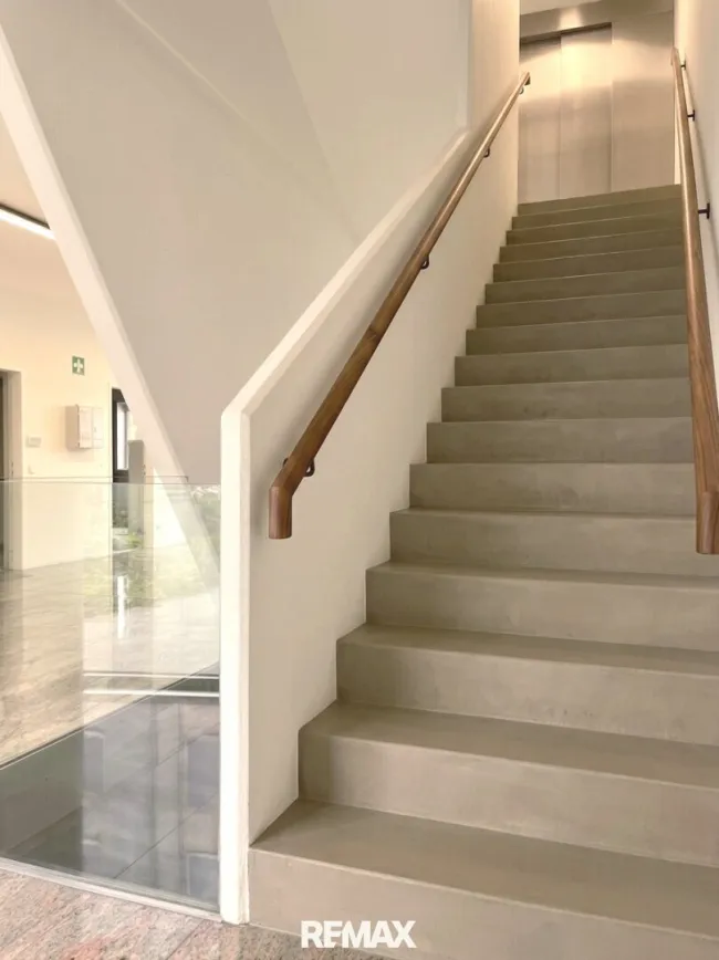 EG Beispielhafte Neugestaltung Stiege