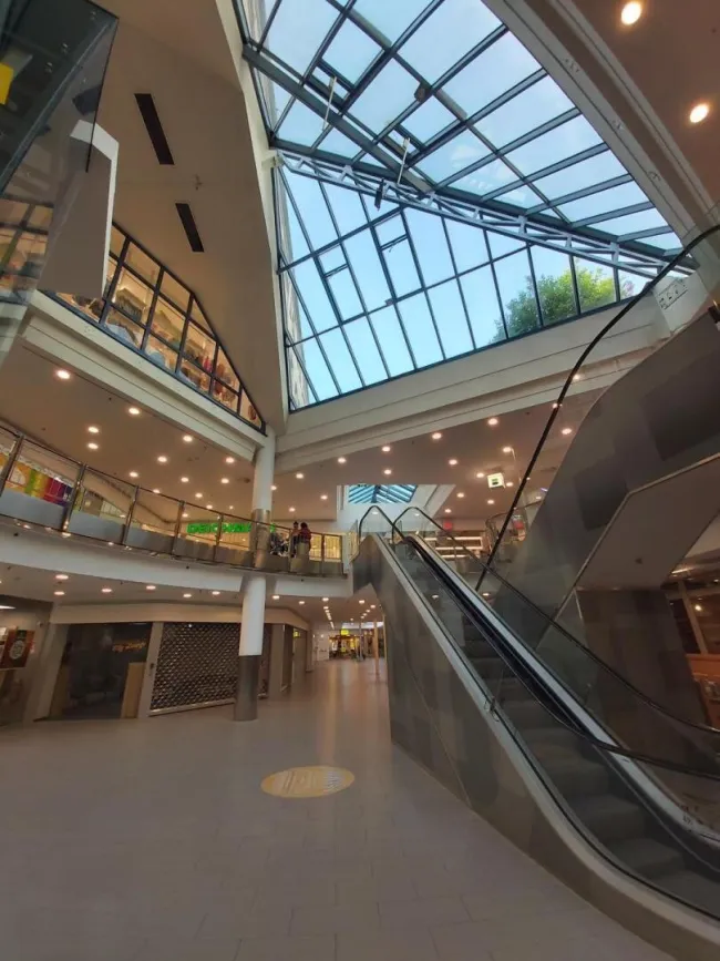 Rolltreppe ins Zentrum