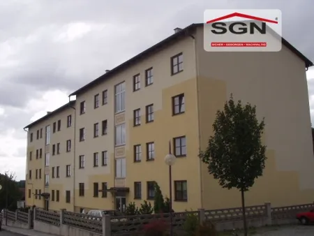 Kleine Wohnung mit Loggia und Befristungsabschlag - Titelbild