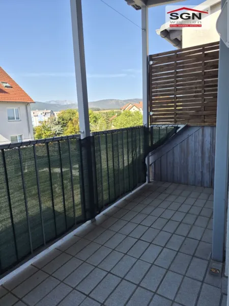 Sehr schöne 3 Zimmerwohnung mit Balkon - Bahnhofsnähe