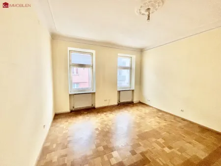2 Zimmer Altbauwohnung im 14ten