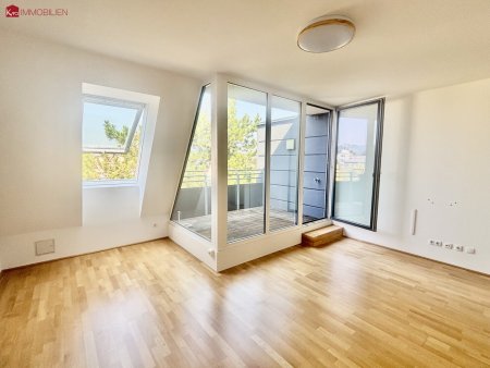Helles 3-Zimmer Dachgeschoß mit Balkon, Stellplatz & Grünblick in 1230 Wien