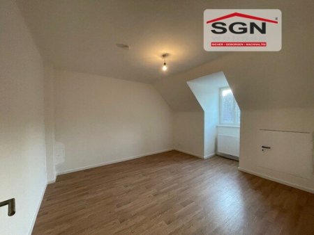 3-Zimmer spezielle Dachgeschoßwohnung