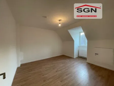 3-Zimmer spezielle Dachgeschoßwohnung - Titelbild