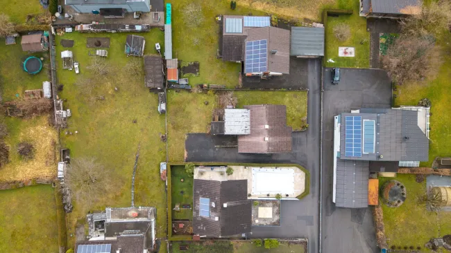 Haus in Rankweil mit Garten, Garage & Bergblick – Renovierungsprojekt mit viel Potential - Bild