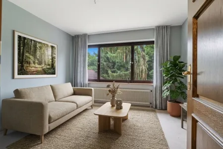 Exklusive Villa mit privatem Wellness- und Indoor-Poolbereich auf parkähnlichem Grundstück in Lustenau