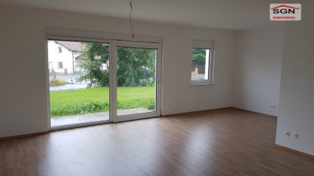 Geförderte Doppelhaushälfte in Groß-Siegharts: 4 Zimmer, Garten & Terrasse!