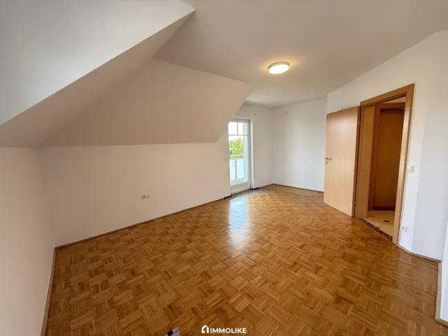 Zimmer 2 OG
