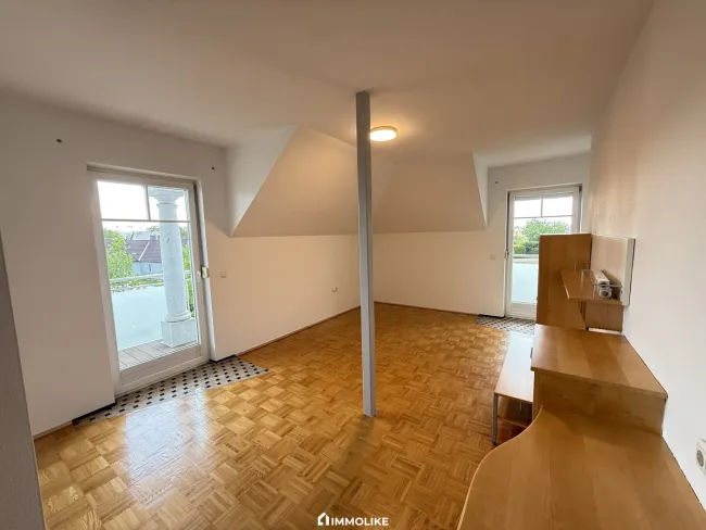 Zimmer 1 OG