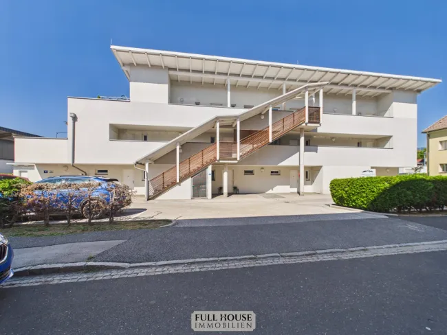 Stilvolle 2-Zimmer-Gartenwohnung mit Terrasse, Wintergarten und Parkplatz in zentraler Bestlage von Villach - Bild