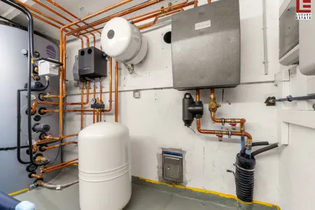 Zentralheizung mit Hygiene-Wasserspeicher