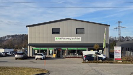 Bürofläche in Regau – ideal für Start-ups & Dienstleister! 42 m² Büro mit TOP Verkehrsanbindung & Infrastruktur!