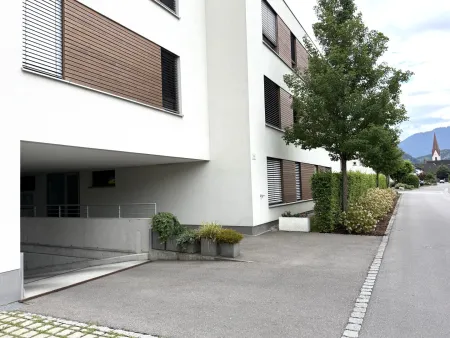 Familiäre sonnige 3 Zimmer Wohnung mit TG-Stellplatz