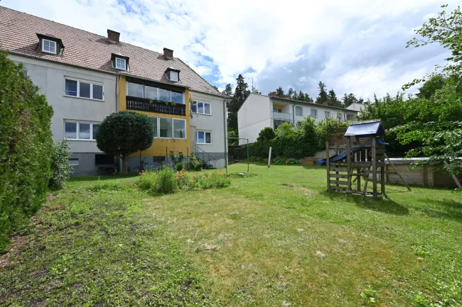 Geräumige 5-Zimmer Gartenwohnung mit Wintergarten in Hollabrunn – gepflegt und sonnig! - Bild