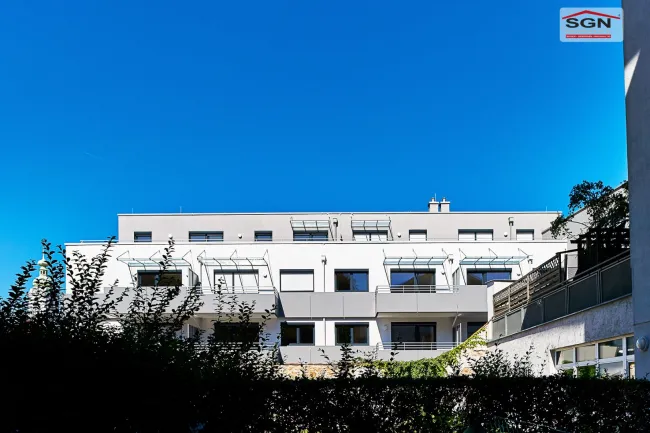 Moderne Citywohnung mit Balkon - Titelbild