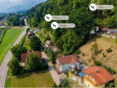 Drei Häuser sanierungsbedürftig in Ferndorf