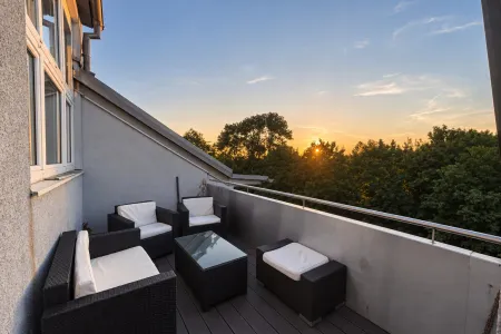 Dachgeschosswohnung in ruhiger Wohnlage – mit großer Terrasse und idealer Infrastruktur