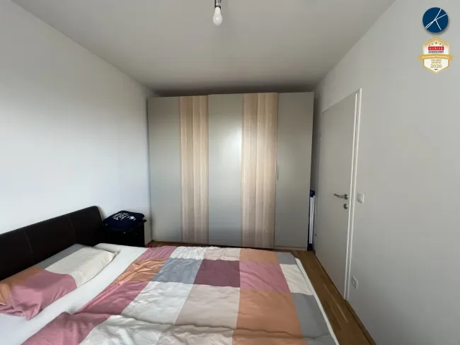 Schlafzimmer rückwärts