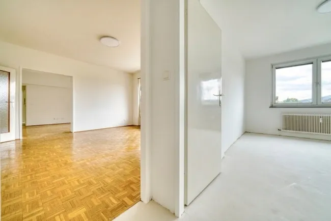 Zimmer 3 + Wohnraum 1