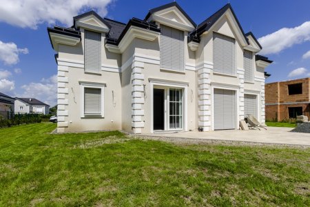 Sanierungsbedürftige Villa im Wohnpark Aqualina - Wir unterstützen bei der Fertigstellung - Preis VB