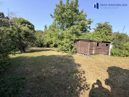 Großes Baugrundstück 1074m² in 1220 Wien – *EIGENGRUND*